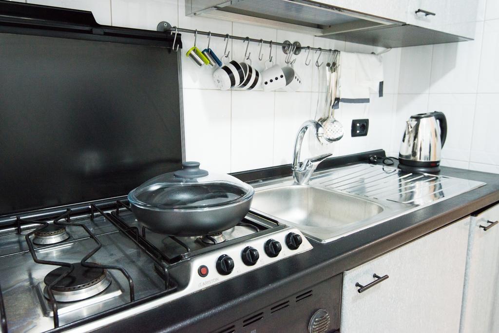 Varriale House Parking Free Small Car Napoli Ngoại thất bức ảnh