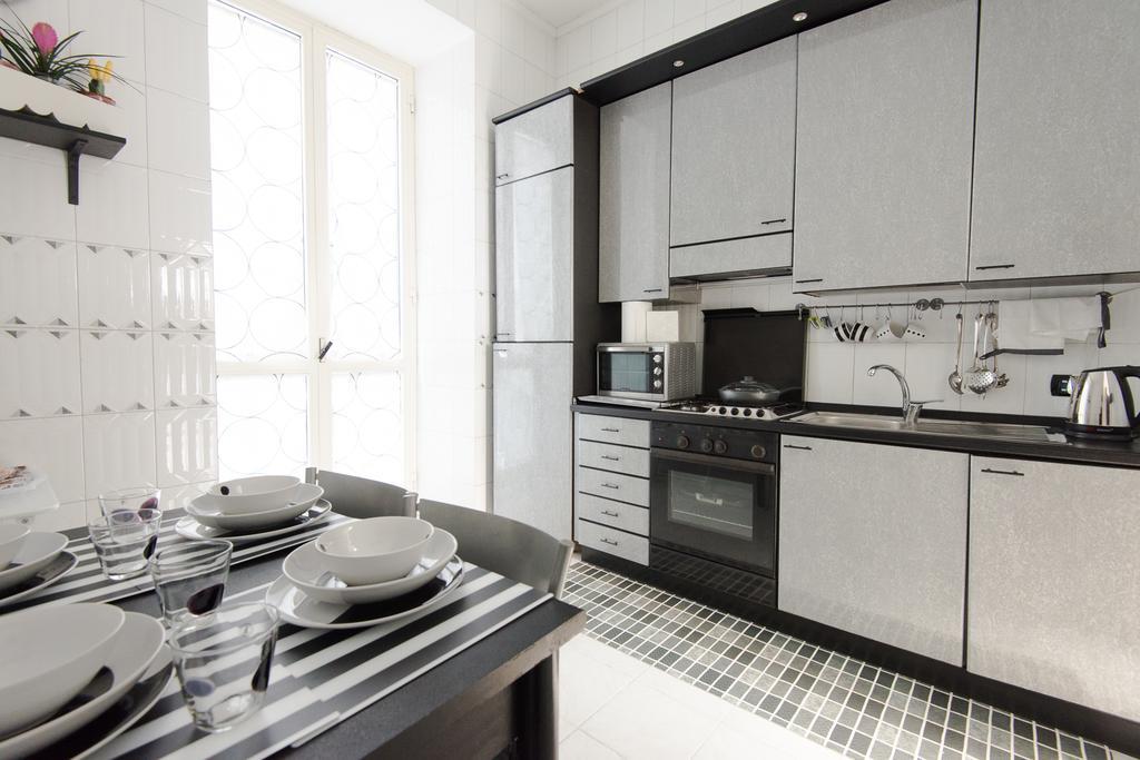 Varriale House Parking Free Small Car Napoli Ngoại thất bức ảnh